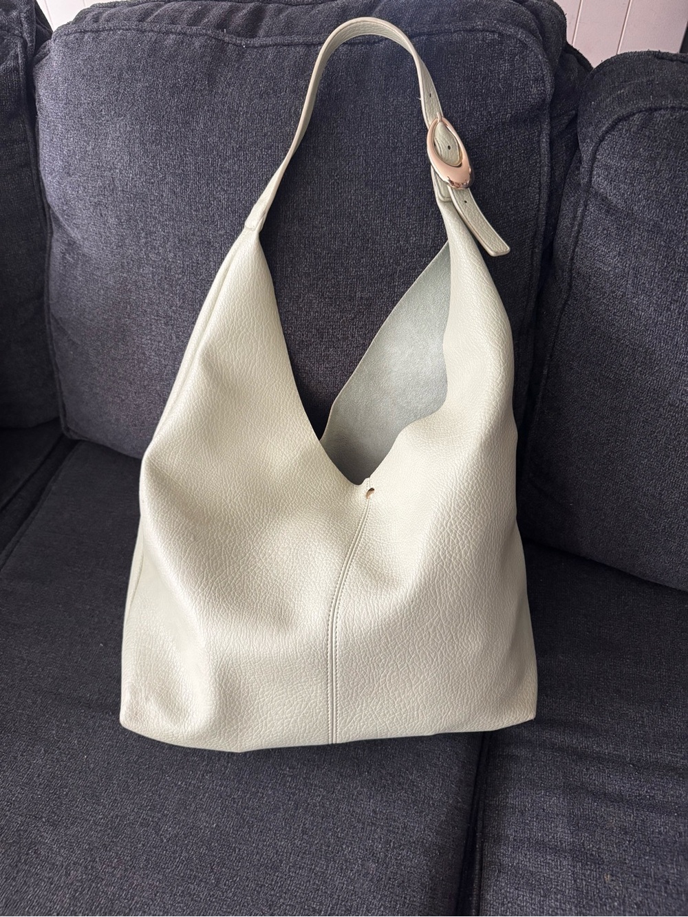 Leather Hobo Shoulder Bag in Pistachio color